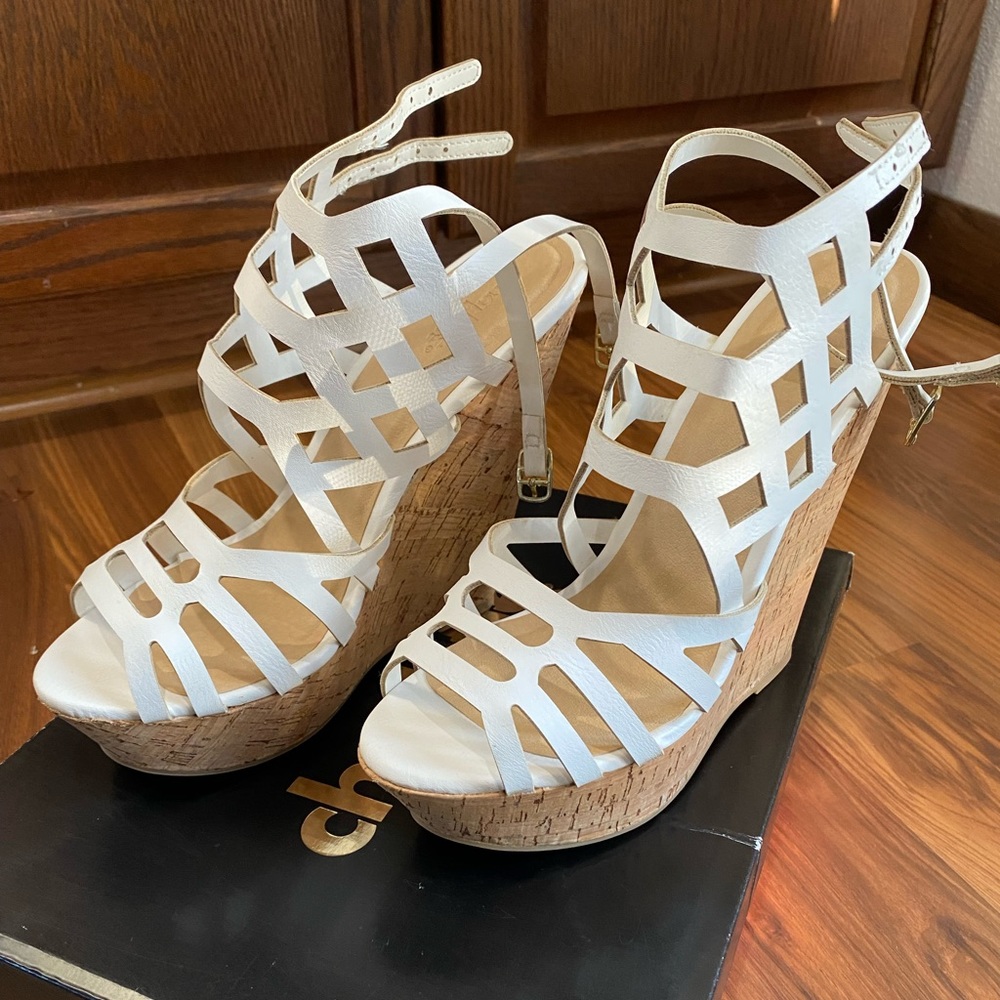 White wedges